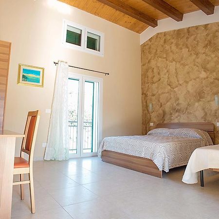 Zio Tonino Bed & Breakfast Termoli Rom bilde