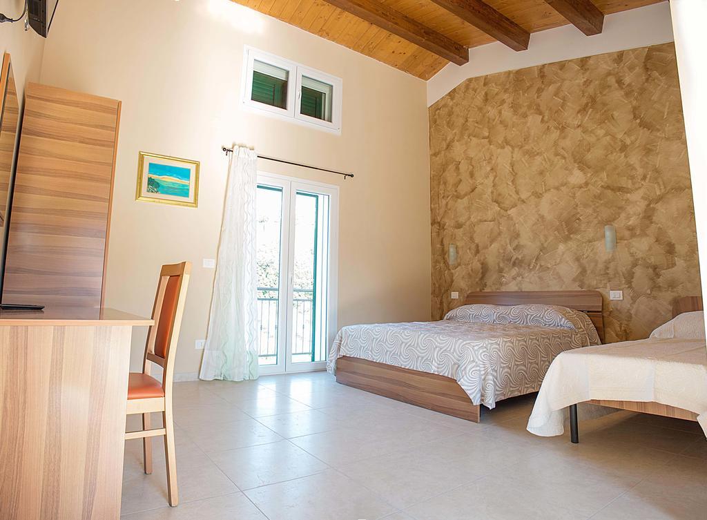 Zio Tonino Bed & Breakfast Termoli Rom bilde